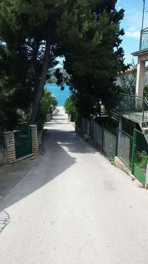 Apartments The Heart Of Croatia Pirovac Exterior photo